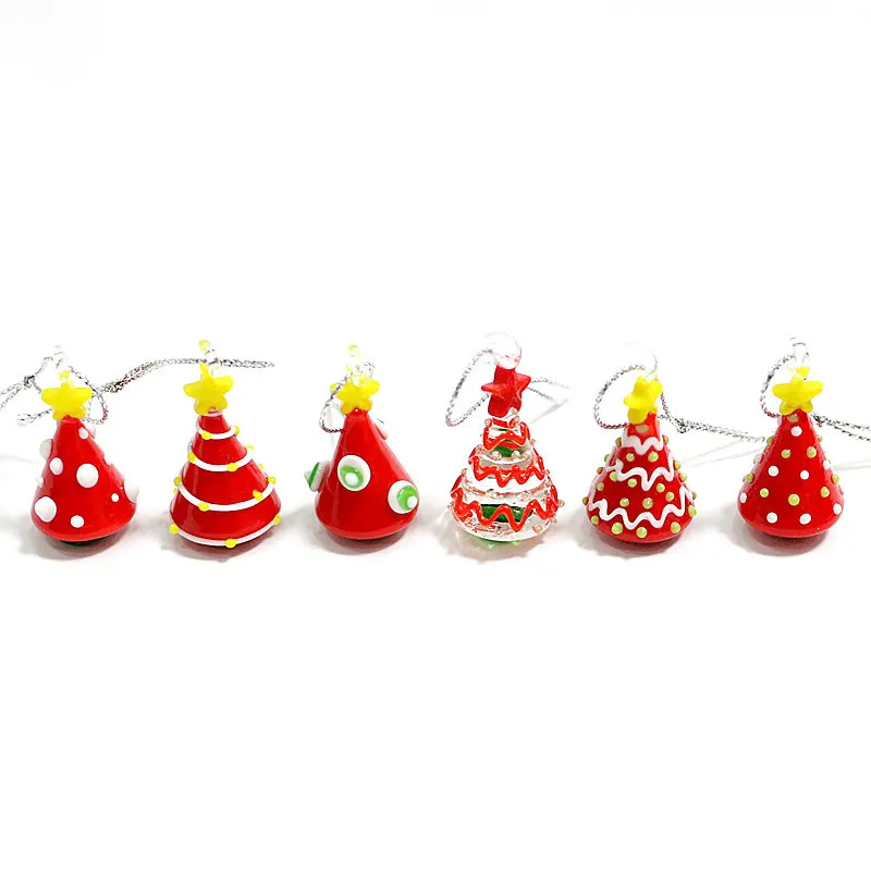 ミニハンドメイドガラスのクリスマスツリーアート置物飾りカラフルなかわいいペンダントギフト子供クリスマスぶら下げ装飾の魅力的なアクセサリー