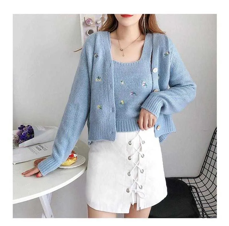 Autumn Sweaters Women Camisole Tops Crop V Neck Long Sleeve Embroidery Flowers Cardigan Coat Jumpers Sets Gentle Pearl Button 210610