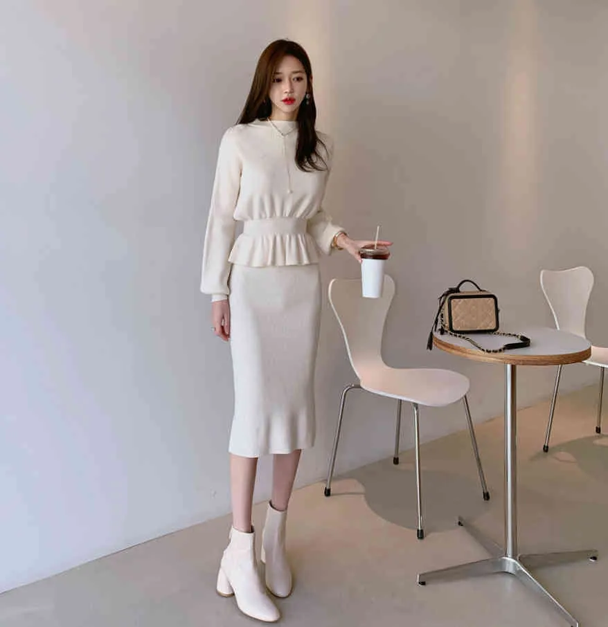 Knitted Two Piece Skirt Set Women Spring Autumn Long Sleeve Sweater + High Waist Pencil Korean Elegant Ladies Outfits 210518