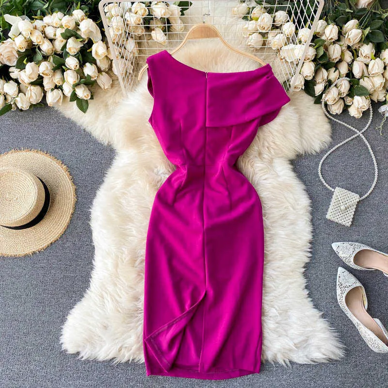 Lady Fashion Sexy Slant Col Fold Taille Haute Mince Élégant Paquet Hanche Robe Femmes Sans Manches Vêtements Coréen Vestidos Q973 210527