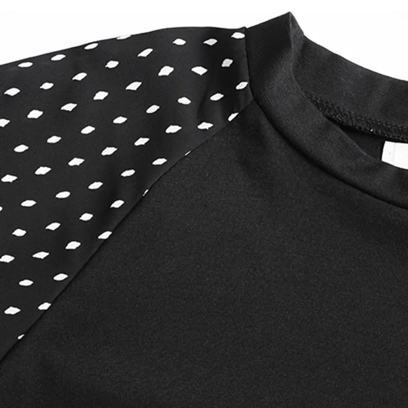 [EAM] Women Black Dot Printed Big Size Casual T-shirt Round Neck Half Sleeve Fashion Spring Summer 1DD7775 21512