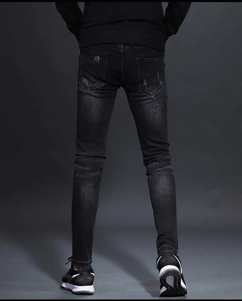Hochwertige schwarze Stretch-Denim-Jeans für Herren, Slim-Fit-Jeanshose im Nobility-Mode-Design mit Kratzern, klassisch, stilvoll; 211011