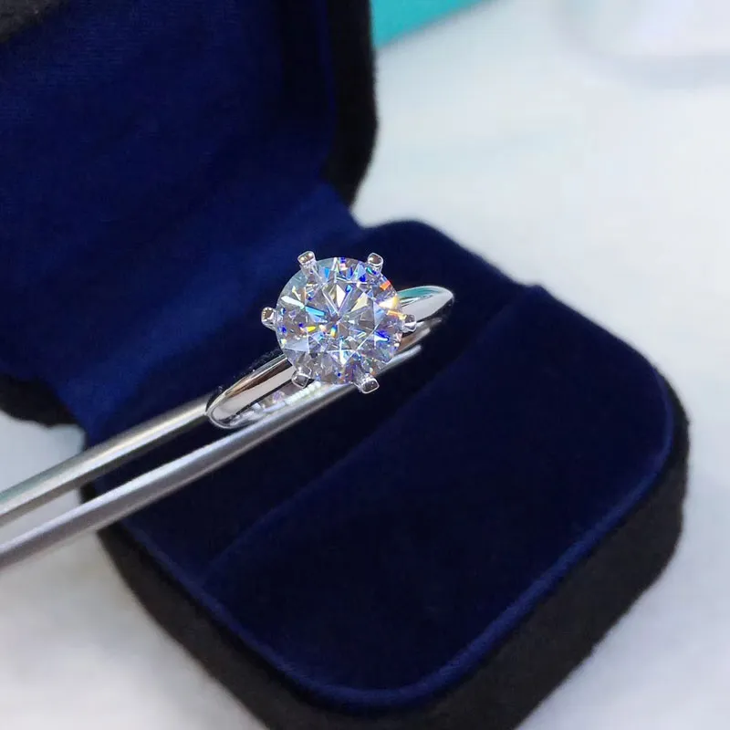 Met Certificaat Luxe Solitaire 2.0ct Zirconia Diamond Ring 925 Solid Silver 18K White Gold Trouwringen voor Dames CR168