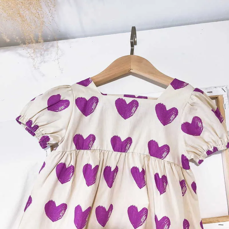 Оптовая торговля корейский стиль летние дети девочек платье с короткими рукавами фиолетовый любовь сердце милая принцесса E8923 210610