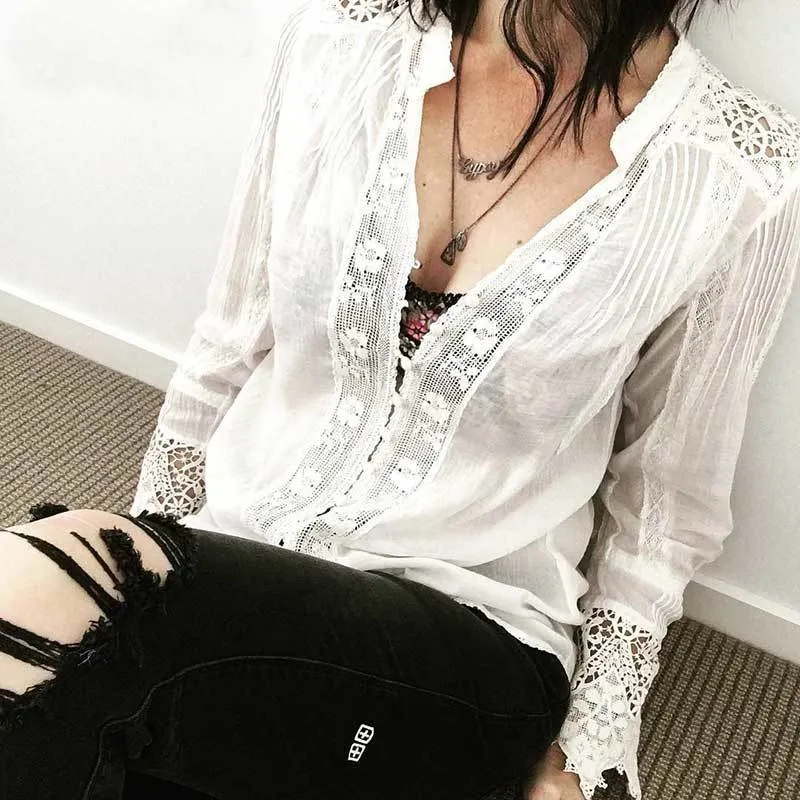 GypsyLady White Blouse Shirt Lace Inserted Chic Boho Blouse Loose Long Sleeve Vneck Elegant Shirt Female Tunic Top Blusas 210401