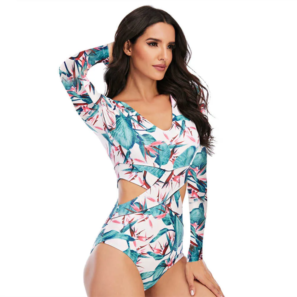 Sexig Baddräkt Plus Storlek Badkläder Kvinnor Badkläder Svart Vit Patchwork Beachwear Ärmlös Swim Wear XXL 210604