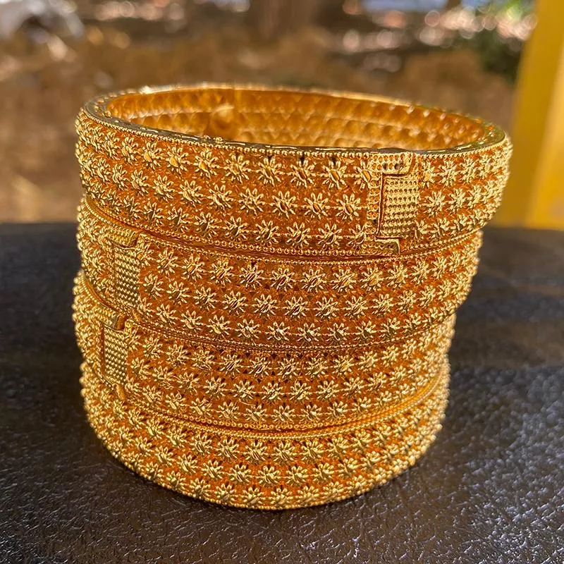 Bangle Dubai Bangles para mulheres cor de ouro Islam Médio Oriente 24k pulseiras etíopes jóias de casamento presentes africanos247b