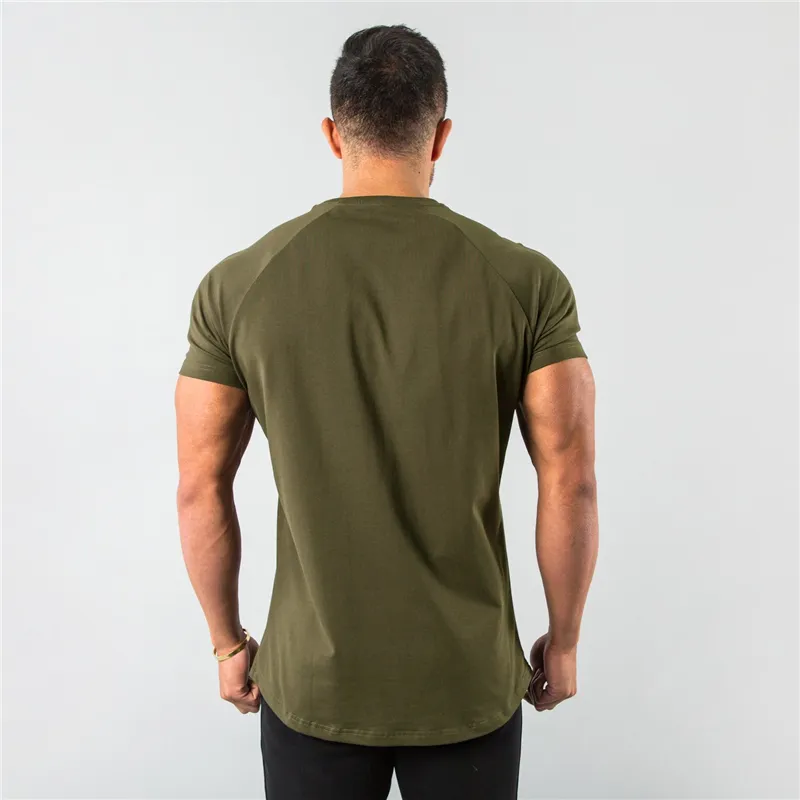 Plain Fashion T-shirt Men Slim Fit Sport Skinny Fitness Short Tee Shirt Male Bodybuilding Tshirt Workout Tops Gym Clothing 210421