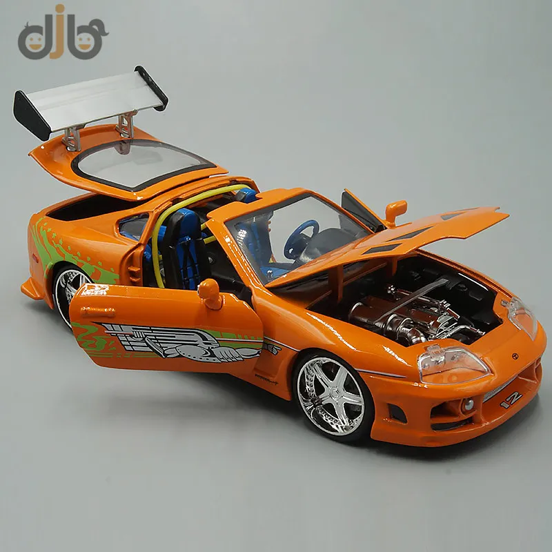 BRIAN039S FTOYOTA SUBMINIATURE CAR 복제 다이 캐스트 카 모델 스케일 124 용 Collection320p8304883