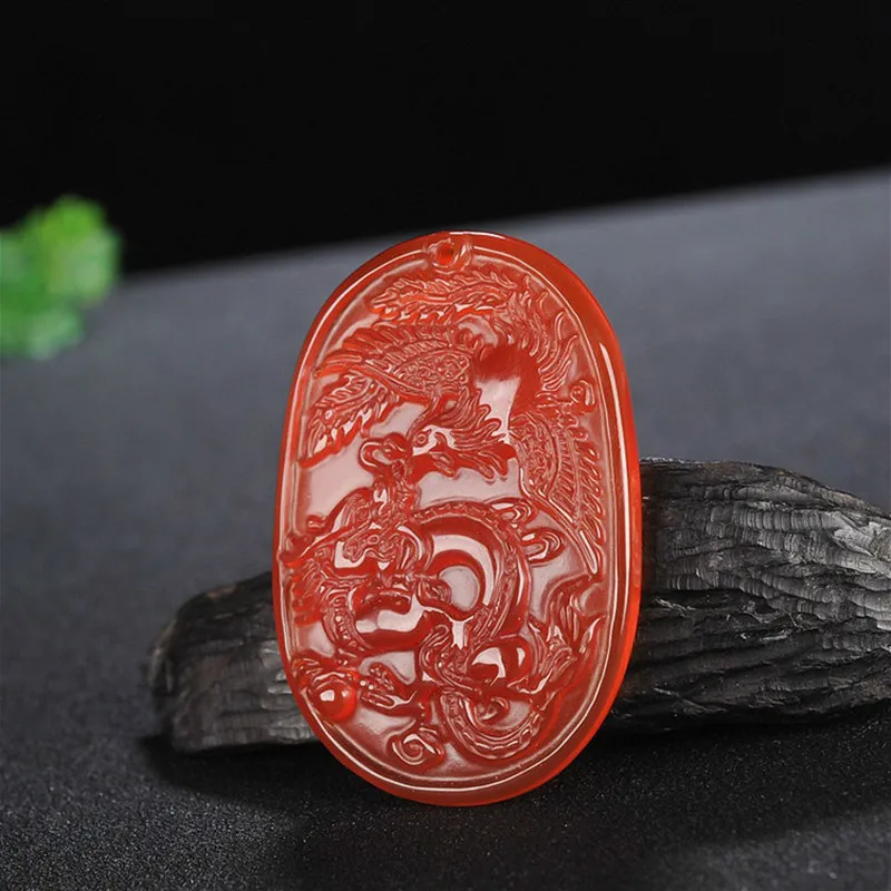 Natural Red Agate Dragon Phoenix Jade Pendant Collier Pendant Chalcédoine Bijoux de charme de mode sculpté Amulette pour hommes Femmes Cadeaux chanceux