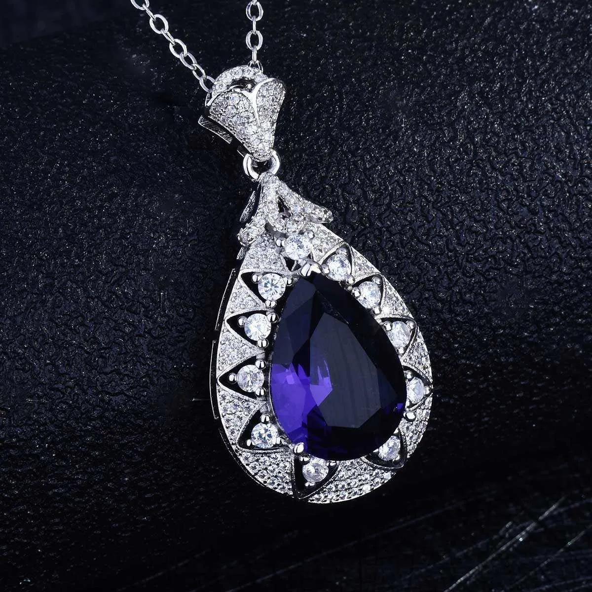 Nuovo argento 925 goccia collana a forma di pera gruppo intarsiato diamanti pieni di lusso ciondolo viola le donne gioielli squisiti intero7766458