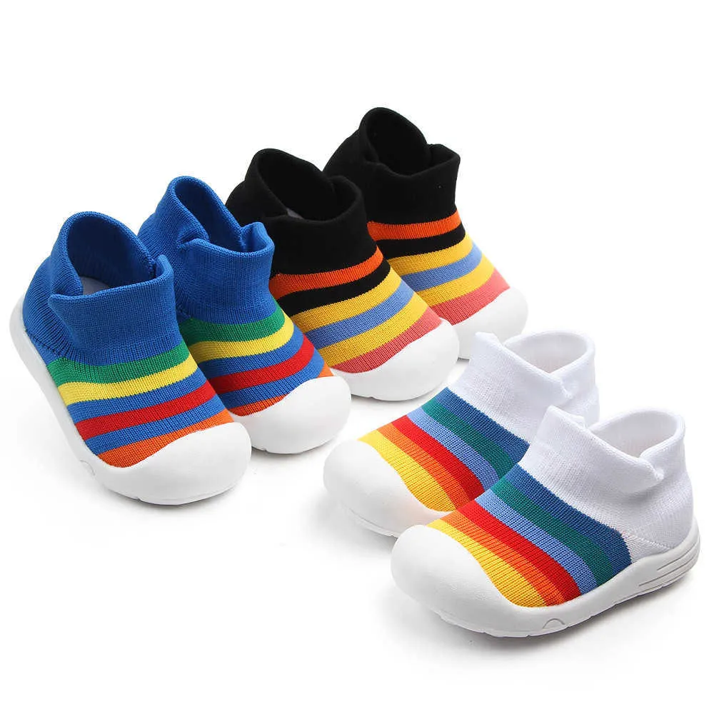 ファッションカジュアルで生まれた赤ちゃん男の子の女の子の靴下靴春ファーストウォーカーニット通気性縞模様の幼児幼児のための幼児210713