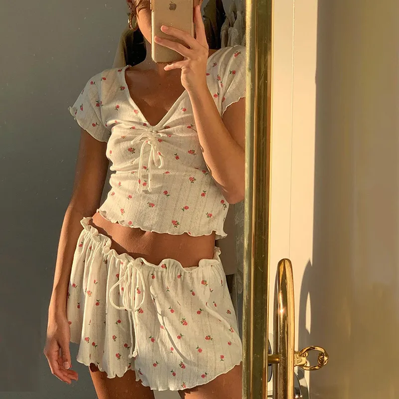 NewAsia Drawstring Print Boho Loungewear Set Women Short Sleeve Ruffles V Neck Crop Top And Shorts Two Piece Set Beach Outfits 210413