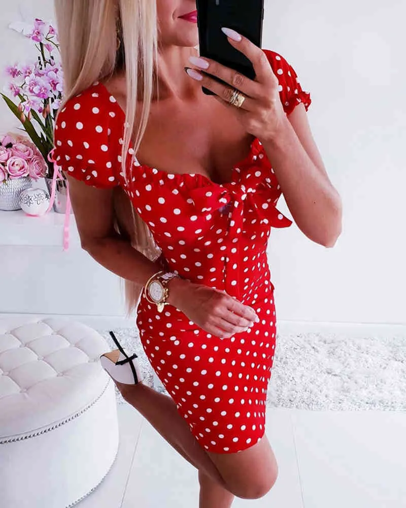 Kvinnor Klänning Sommarflicka Boho Polka Dot Sexig Bodycon Holiday Sundress Beachwear Fashion Bow V-Neck Kläder 210522