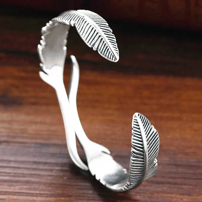 Vintage Stainless Steel Leaf Feather Shape Open Cuff Bangle Bracelet for Men Women Classic Retro Style Rock Jewelry Q0719