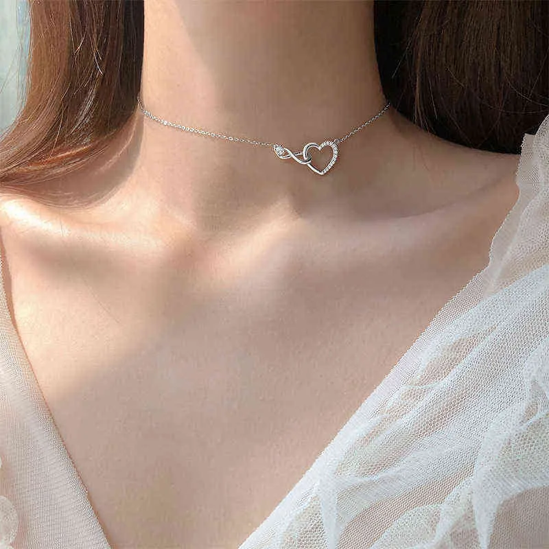 2021 Nieuwe 925 Sterling Zilver Crystal Cross Heart Charm Ketting Creatieve Elegante Sleutelbeen Ketting Sieraden voor Dames Choker DZ230 Y220223