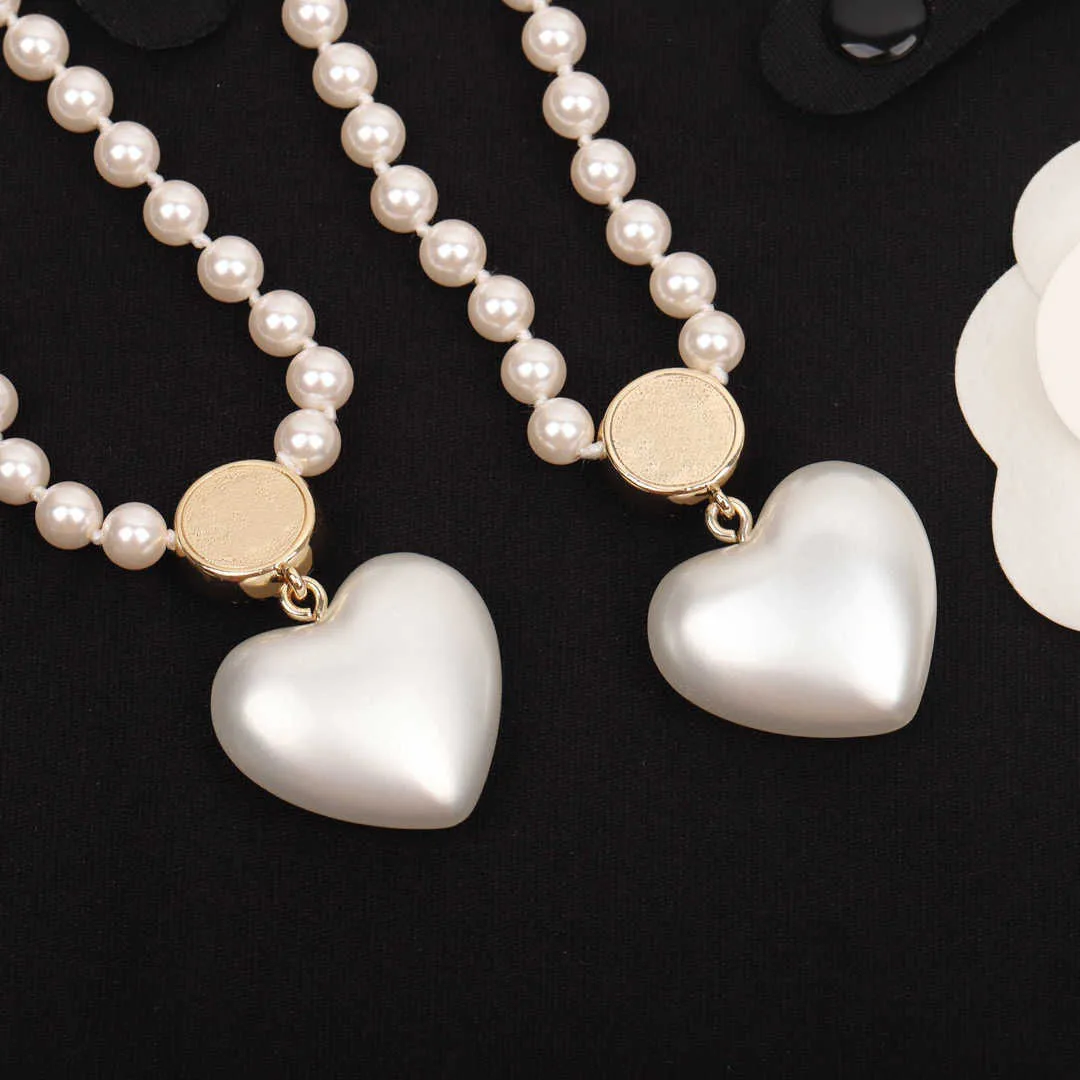2022 Hot Brand Fashion Jewelry Women Pearls Chain Party Light Gold Color Heart Choker White Pink Beads Luxury Brand Pendant Hot