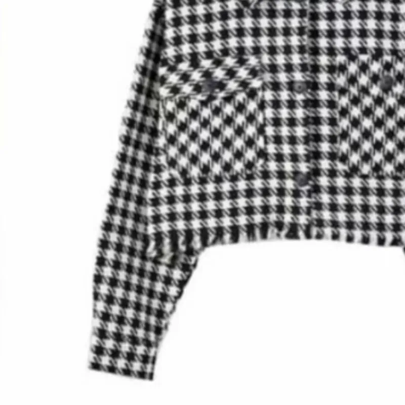 Traf Women Fashion Single Bered Short Black Plaid Jacket Pocket Accessories Retro Long Rleeve Bluzka Streetwear 220217