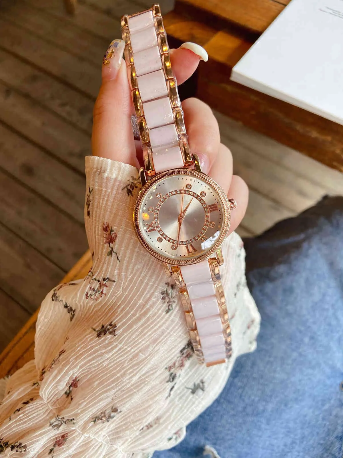 Factory luxe horloge automatische horloges zilveren keramische riem roestvrijstalen waterdichte horloges Montre de Luxe Ladies kijken1986
