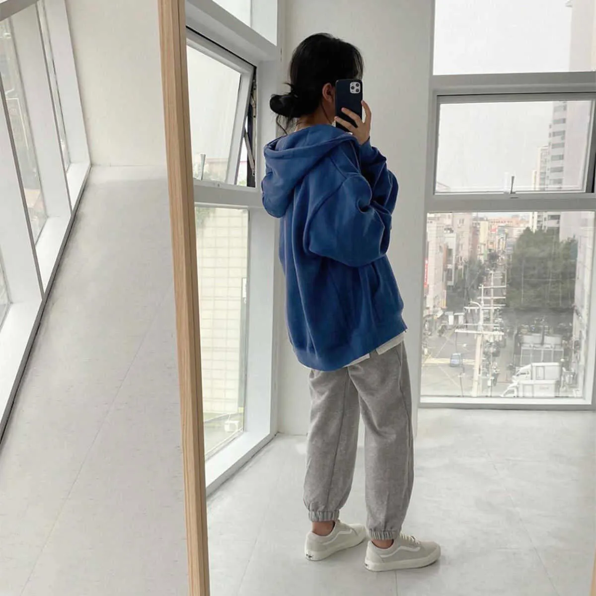 Kadın Hoodie Harajuku Kore Versiyonu Gevşek Ince Uzun kollu Kapşonlu Güneş Koruma Ceket Düz Renk Retro Gömlek Öğrenci Kız Top 210813