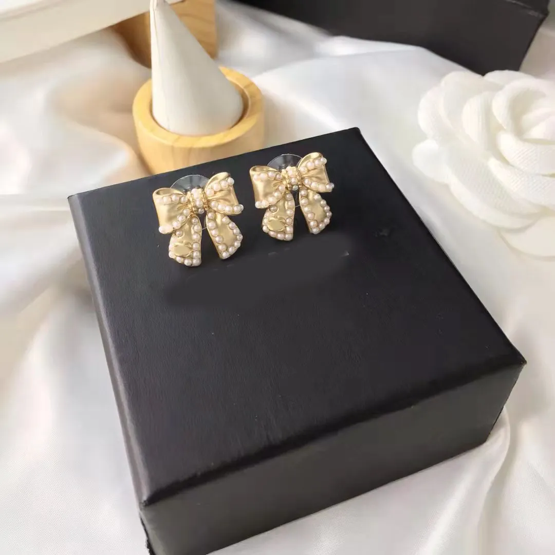 2021 new fashion Knot pearl bow earrings ladies 925 silver needles simple all-match jewelry277K