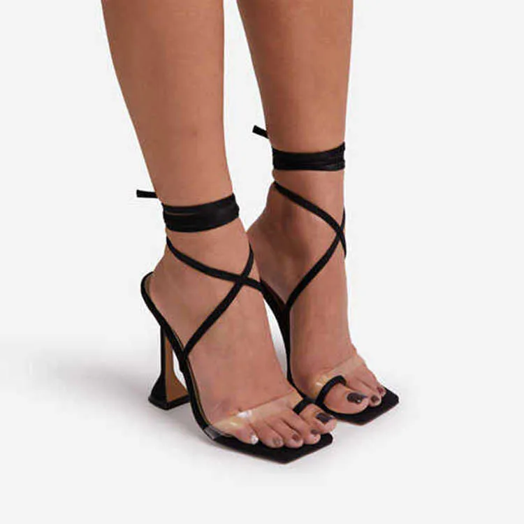 2021 Noir Snake Print Stiletto High Heel Heel Faux Poisson Poisson Bouche Croix Sangle de Femme Sandales de mode en caoutchouc Y0721