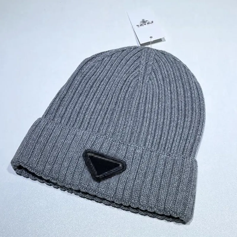 Chapéu de malha de moda para homens mulheres inverno gorro crânio bonés em boa qualidade casual bonnet olhando seu e dela terno unisex hip hop 2822