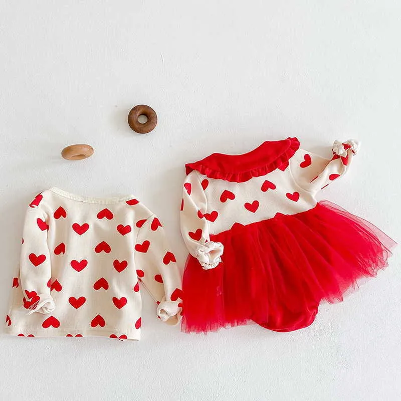 Lente Valentine Day Baby Meisjes 2-delige Sets Liefde Hart Lange Sleevele Jumpsuit + Cardigan Coat Cute Outfits E6076 210610