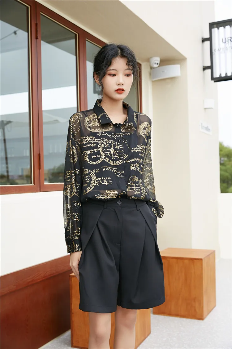 Vintage Gold Wash Mousseline de soie Blouse coréenne à manches longues Bouton noir Chemise Femme Sheer Top Lettre Imprimer Voir à travers 210427