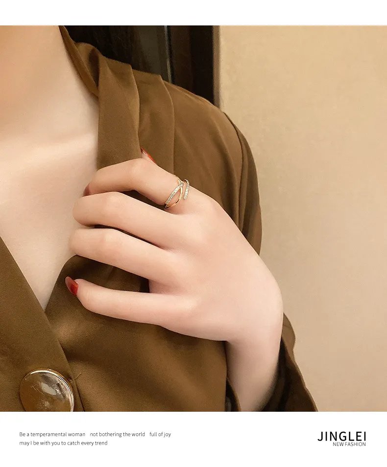 Moda simples anel de banda feminina anéis de pérolas frias design especial-interesse exagerado e personalizado