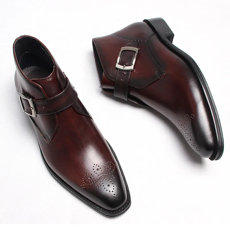 Botas de lujo de cuero genuino para hombre, botines de alta calidad con hebilla y correa, punta de ala, zapatos marrones y negros, botas básicas para hombre