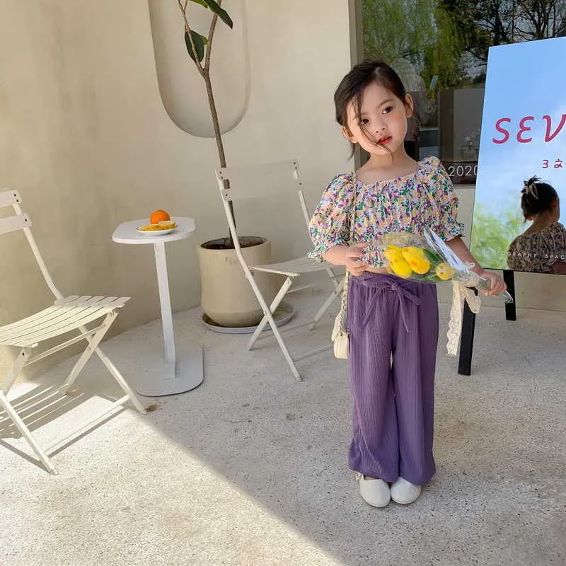 Koreański styl lato dzieci dziewczynka 2-sztaki zestawy fioletowy kwiatowy ramiona koszulki + szerokie spodnie nóg dzieci ubrania E177 210610