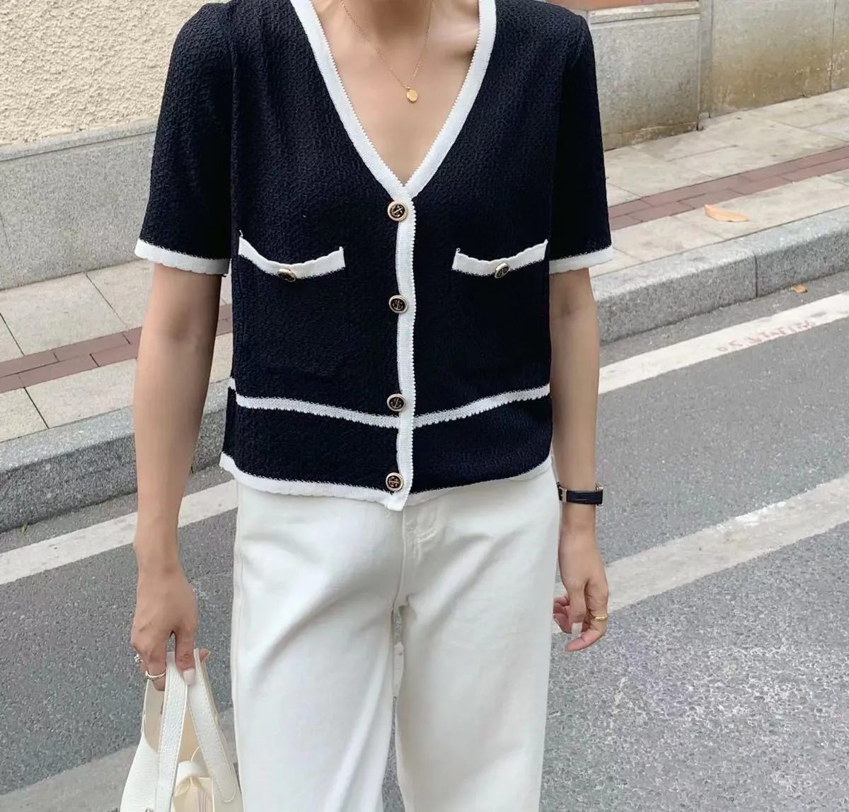 Summer Knitted Cardigan Tops Women Korean Elegant Vintage Short Sleeve Ladies Jumpers V-neck Single Breasted Sweater Femme 210513
