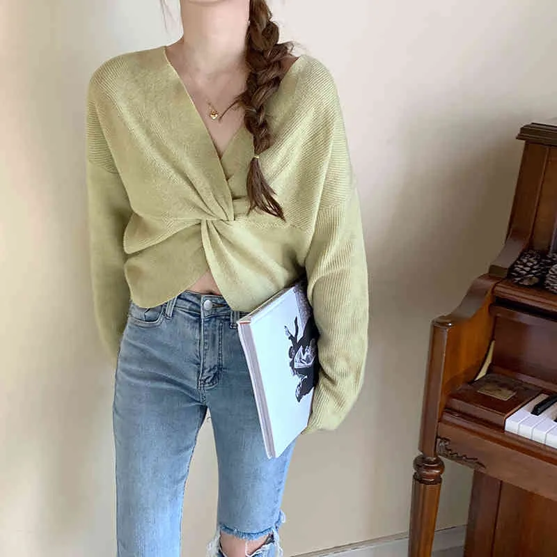 V-neck Knitted Short Sweater Pullover Women Long Sleeve Stylish Fashion Korean Jumpers Tops Femme Autumn 210513