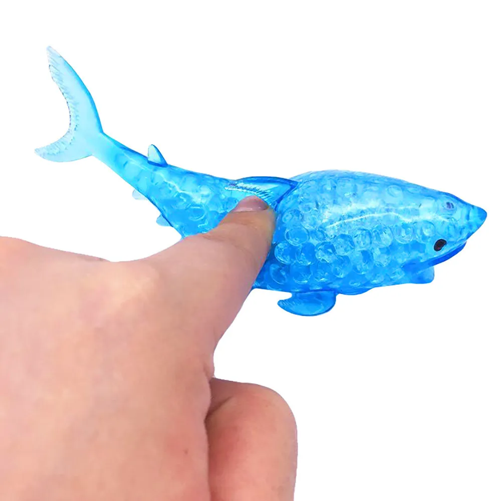 Sponsachtige haaienkraal stressbal speelgoed Squeezable Squishies Toy Stress Relief grappig langzaam rebound speelgoed voor kinderen jongens en