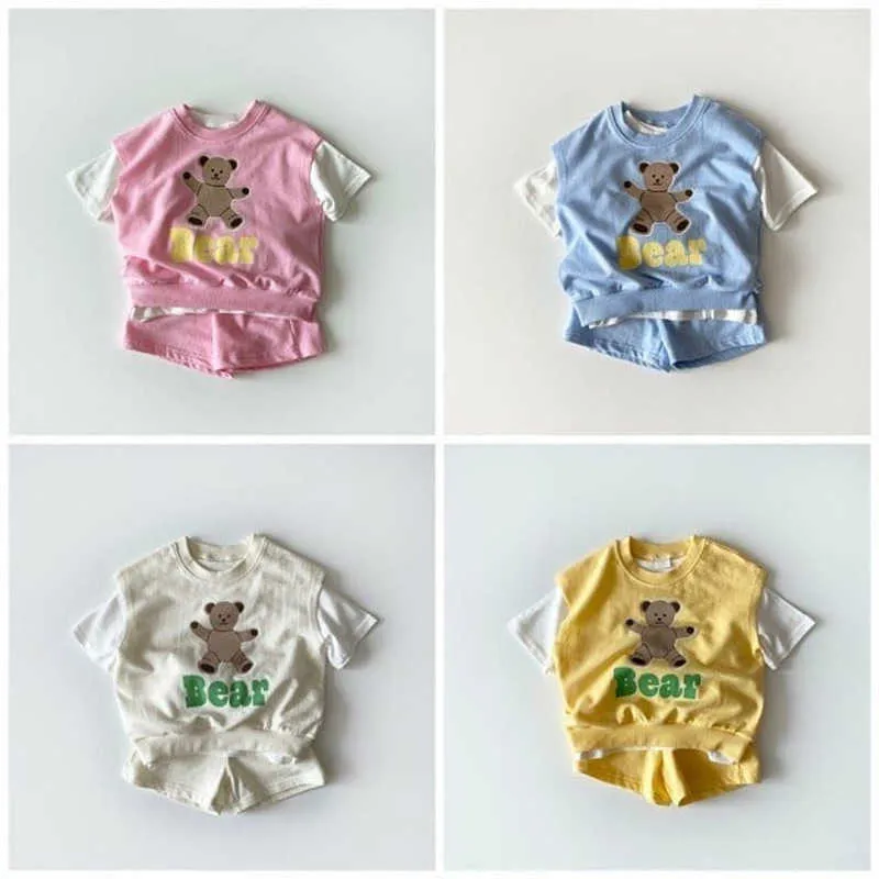 Summer unisex baby tshirt kort set 3st koreanska barn mode söta björnkläder set pojkar flickor västerskjortor kläder 2108046670372