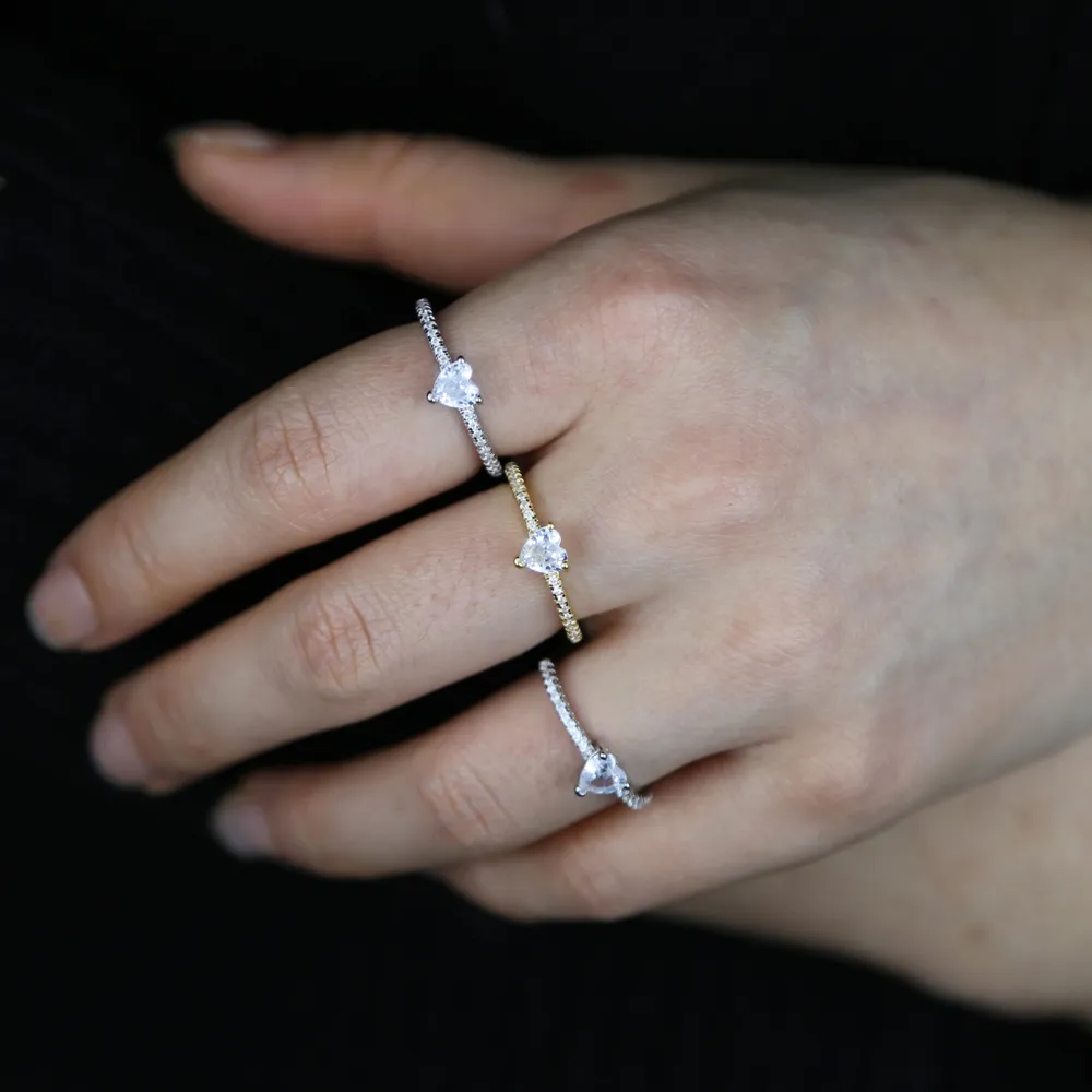 Prawdziwy 925 Pierścień srebrny geometryczny iskrzenie sześciennych cyrkonu Piękne serce Pierścienie palców zespołu dla kobiet w USA Rozmiar 5 6 7 8