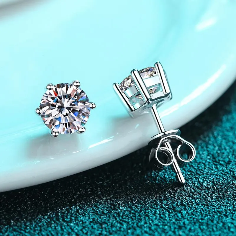 Stud Boeycjr 925 Classic 6 Prongs Silver 0 5 1 2ct Blue Moissanite VVS1 Bijoux fin à l'oreille diamant pour femmes Gift232B