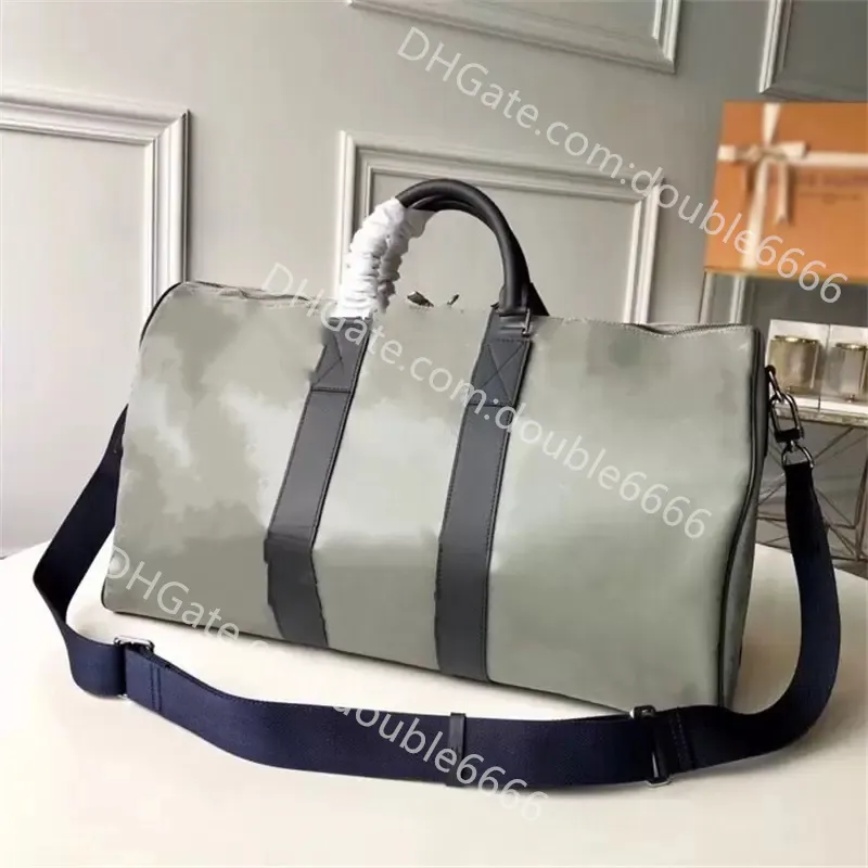 Luxurys Designers Bags High Capacity Duffel Bag Women Travel Tote Tote Men Boston Handbagsコーティングキャンバスソフトレザースーツケースラガー