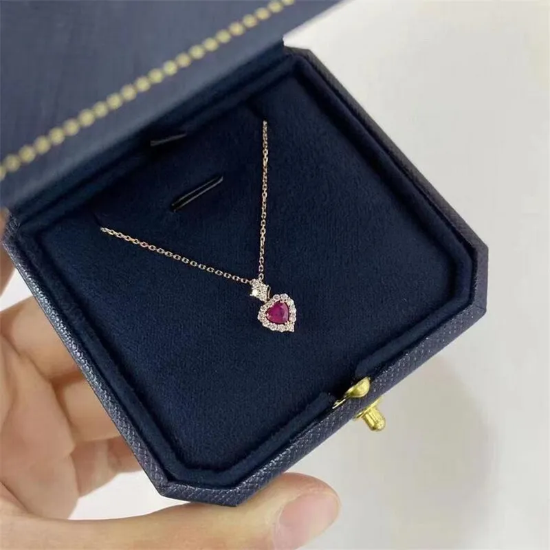 Ins Top Sell Sparkling Brand Luxury Jewelry 925 Sterling Silvergold Fill Heart Pendant Ruby CZ Diamond Gemstones Party Wedddd201l