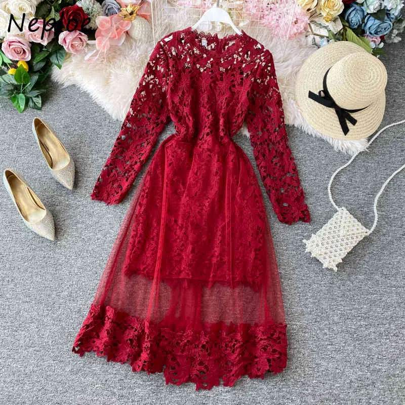 Mesh Patchwork Slim Waist Sexig Hollow Out Lace Dress O-Neck Elegant Femme Vestidos Solid Färg Mode Klänningar Kvinnor 210422