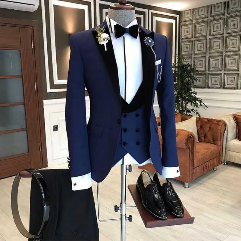 Niebieskie garnitury ślubne dla mężczyzn Slim Fit Tuxedo 3 Sztuk Męski Moda Kurtka Z Czarnymi Spodnie Do Podwójnego Kamizelki Nowy Styl X0909