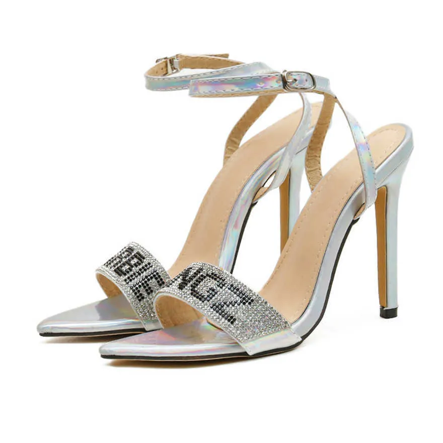 2021 Crystal Letters Mode Kvinnor Gladiator Sandaler Pekade Open Toe Silver Buckle Pumps Kvinna Högklackat Klänning Party Skor 41 Y0721