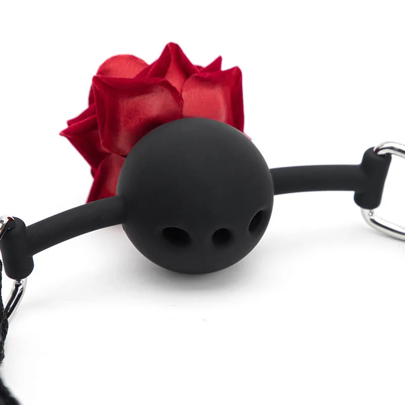 Rose Silicone Gag Ball BDSM Bondage Restrizioni Bocca aperta Traspirante Sex Ball Harness Strap Gag Sex Toy le donne Accessori Y0406