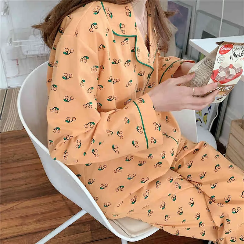 Långärmad Sleepwear Cherry Printing Kvinnor Hem Chic Bekväm Loose Cotton Fashion Pajamas Suits Sets 210525