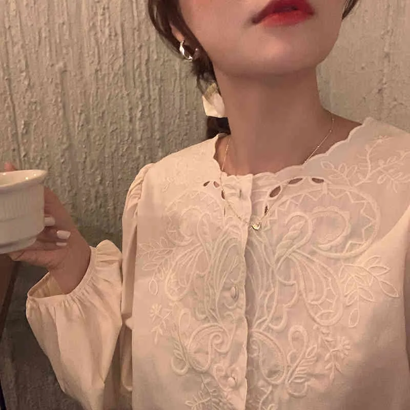 Ezgaga Vintage chemises femmes coréen Chic broderie fleur évider simple boutonnage manches bouffantes Blouse bureau dame élégant 210430