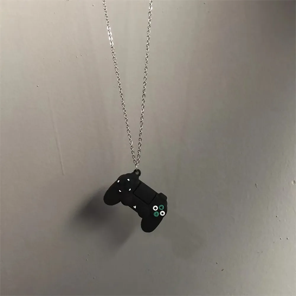 Creative Video Game Handle Necklace Simulation Joystick Model Pendant Men Women Couple Neckalces Trinket Gift Jewelry Whole