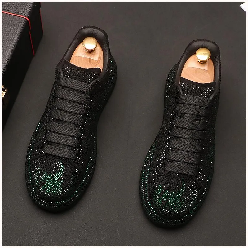 2022 New Flame Spikes Flat Leather Shoes Strass Fashion Men Loafer Dress Smoking Slipper Casual Diamond Shoe