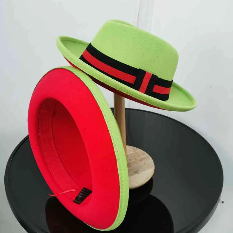 Black Red Felt Felt Jazz Bowler Perfomance WoとMen Church Hat5681293のFedora Two Toned Fedoras