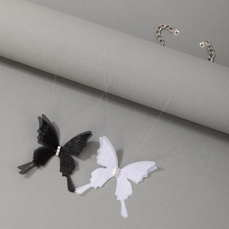 チョーカーセクシーな黒い白い白い蝶のネックレス